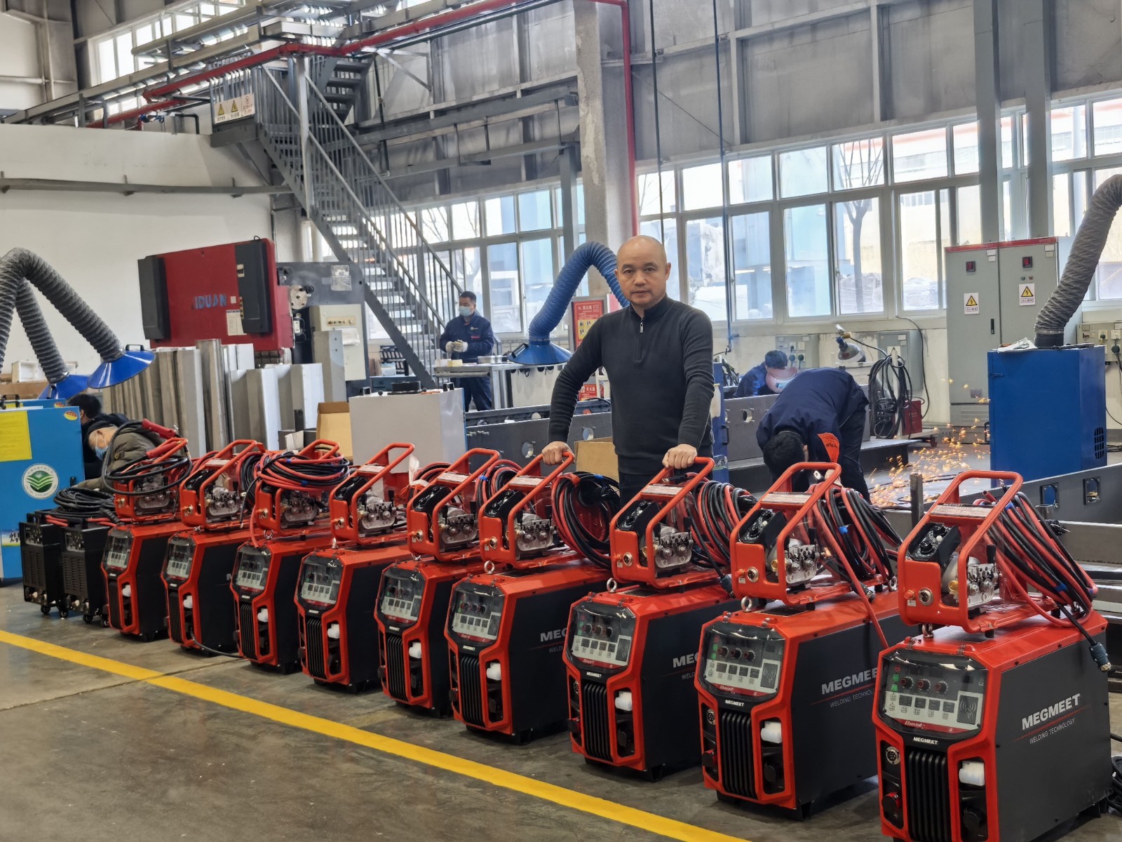 Megmeet welding machines and wire feeder system delivered successfully.jpg